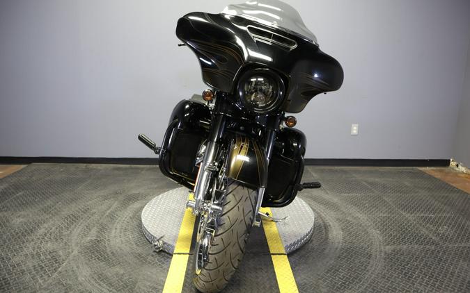 2015 Harley-Davidson CVO Street Glide FLHXSE