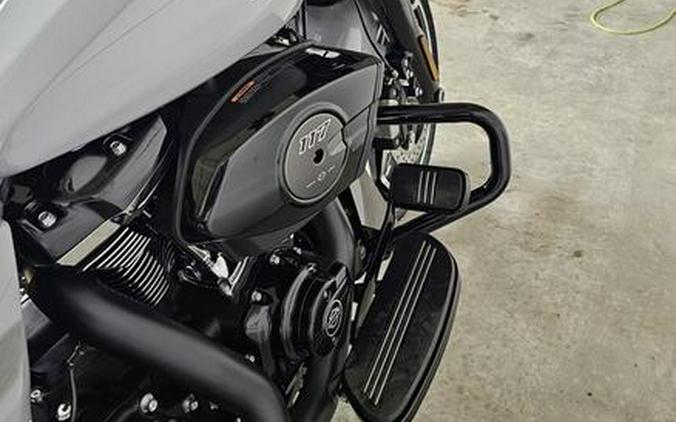 2024 Harley-Davidson® FLTRX - Road Glide®