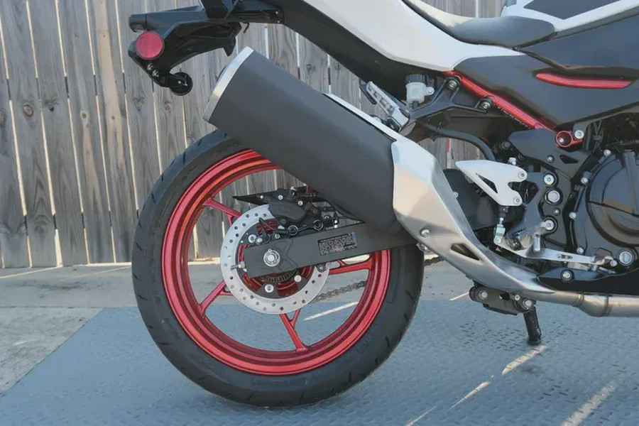 2026 KAWASAKI Z500 SE ABS