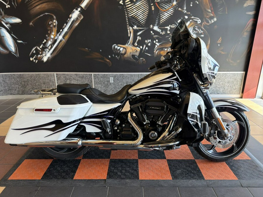 FLHXSE 2016 CVO™ Street Glide®