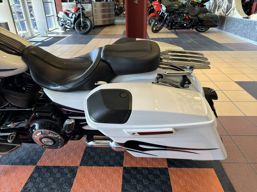 FLHXSE 2016 CVO™ Street Glide®