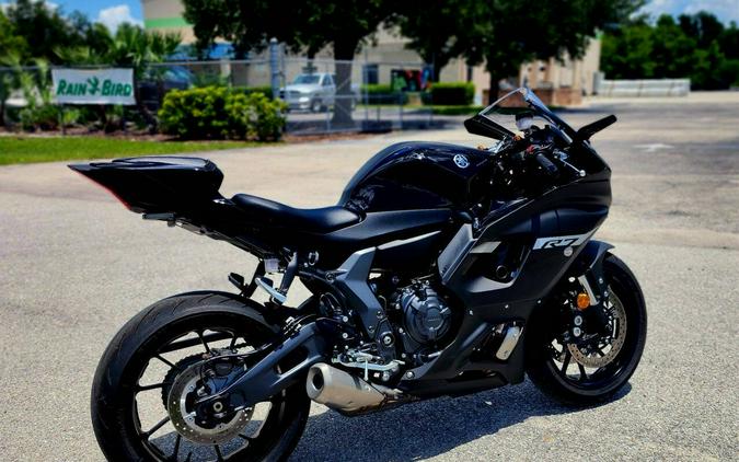 2024 Yamaha YZF-R7 ABS