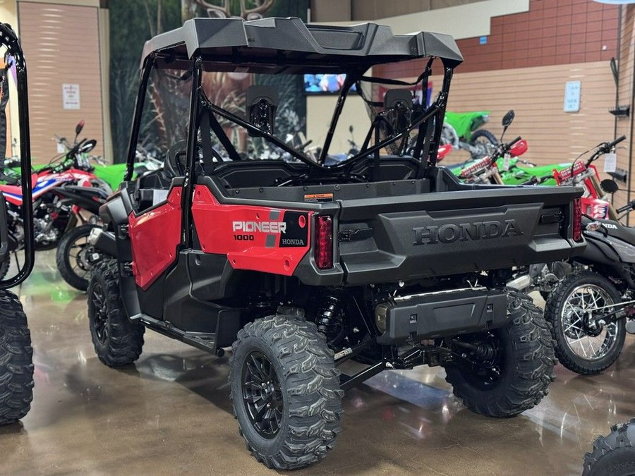 2024 Honda® Pioneer 1000 Deluxe