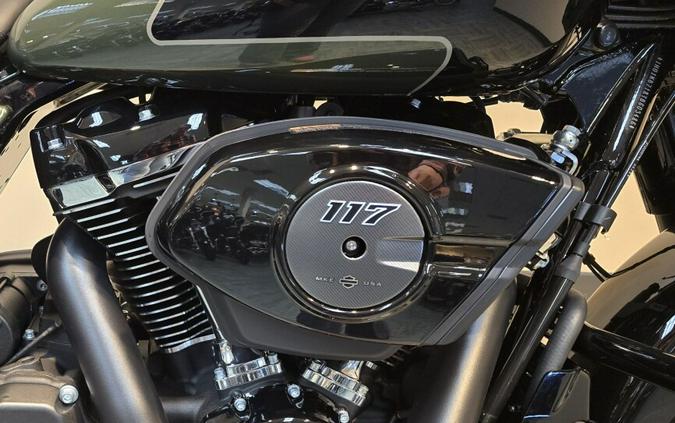 2026 Harley-Davidson® Street Glide® Olive Steel Metallic / Vivid Black - Black FLHX