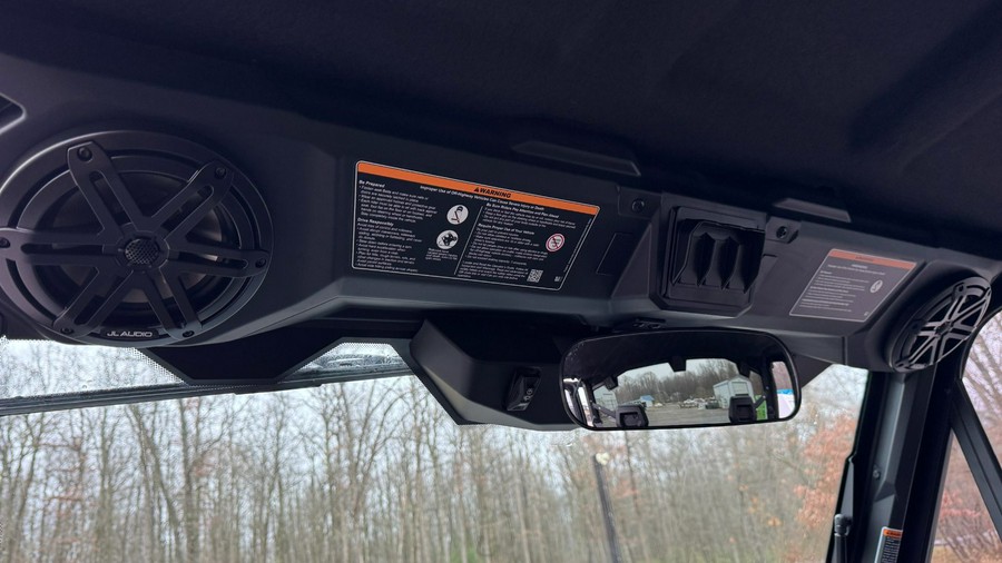 2026 Can-Am Defender Limited HD11