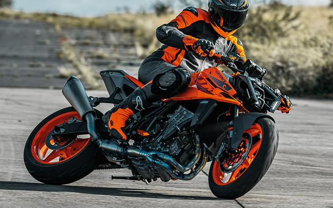 2024 KTM 990 Duke