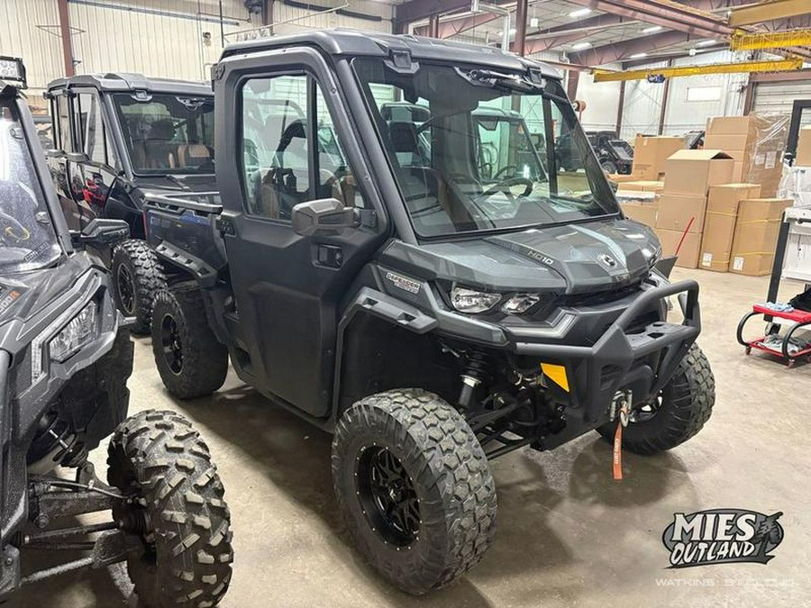 2022 Can-Am® Defender Limited HD10