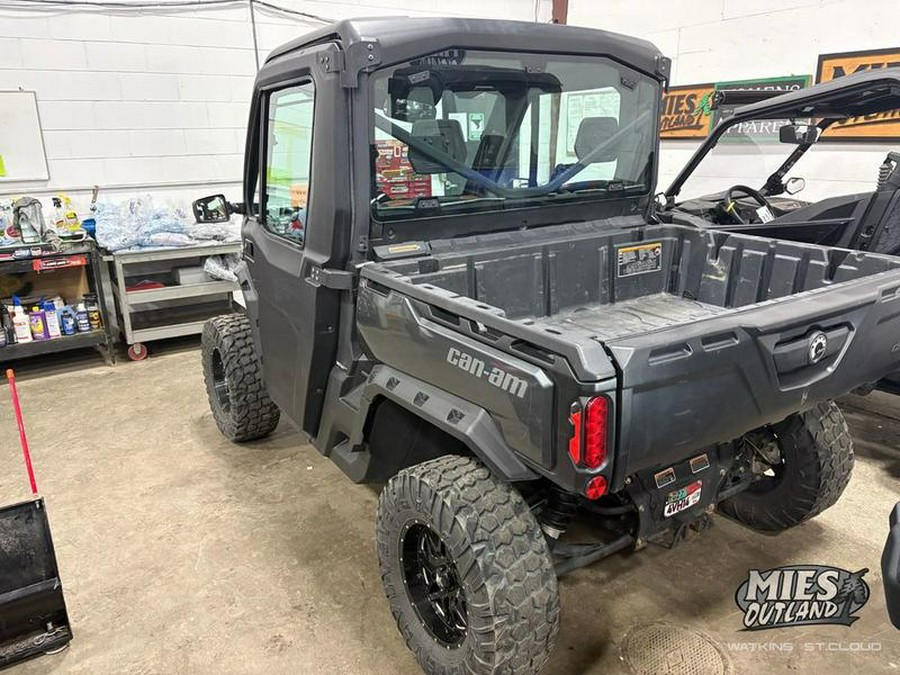 2022 Can-Am® Defender Limited HD10