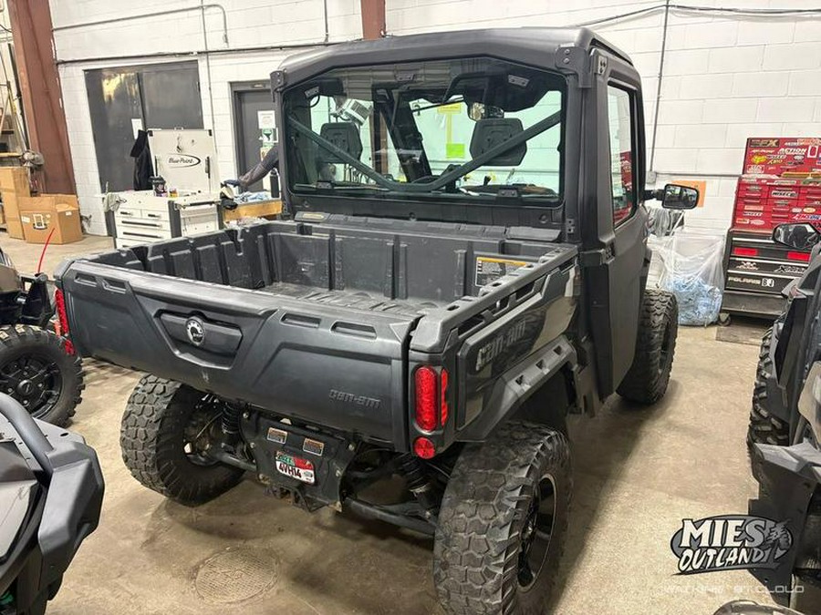 2022 Can-Am® Defender Limited HD10