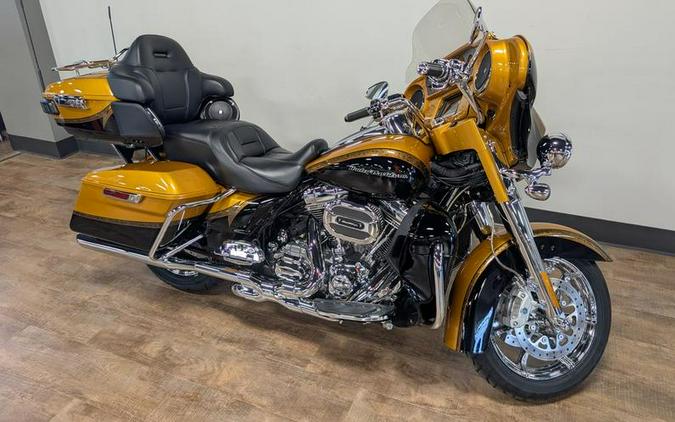 2015 Harley-Davidson® FLHTKSE - CVO™ Limited