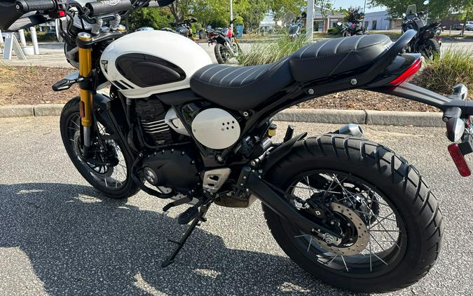 2026 Triumph Scrambler 400 XC