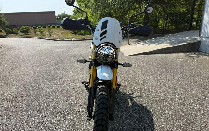 2026 Triumph Scrambler 400 XC