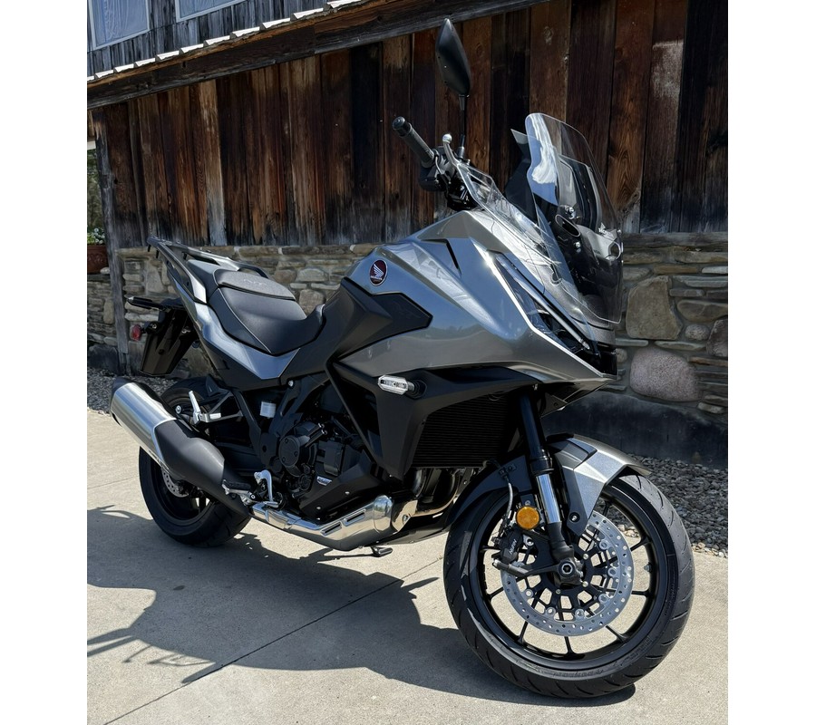2026 Honda NT1100 DCT Gray Metallic
