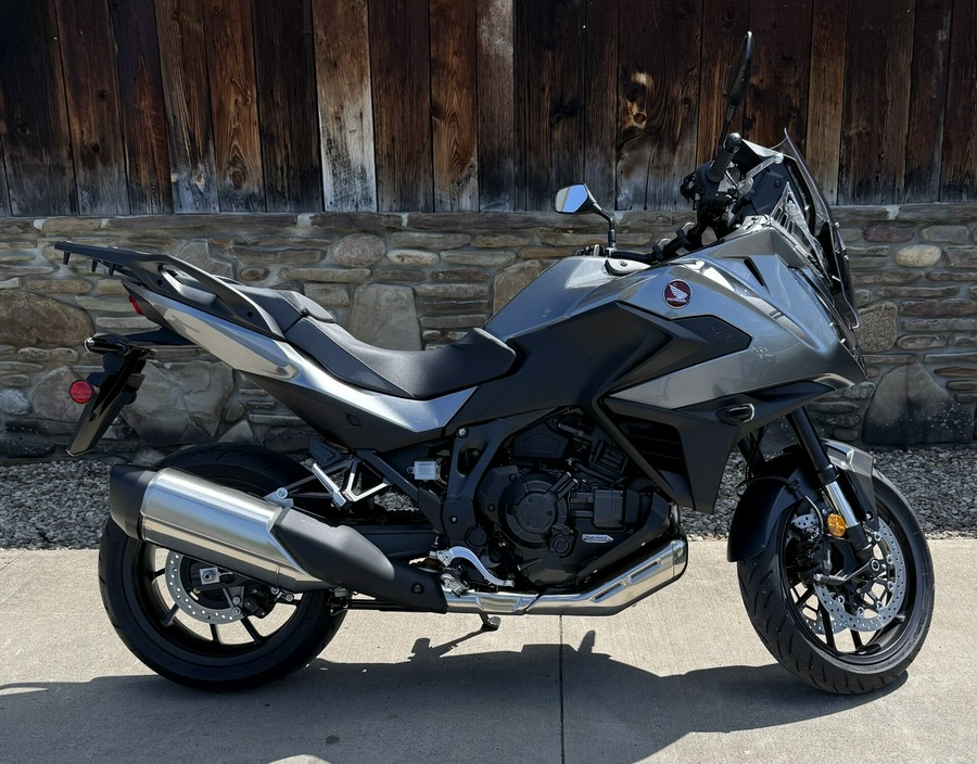 2026 Honda NT1100 DCT Gray Metallic