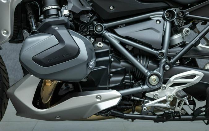 2024 BMW R1250R TRIPLE BLACK W/ABS