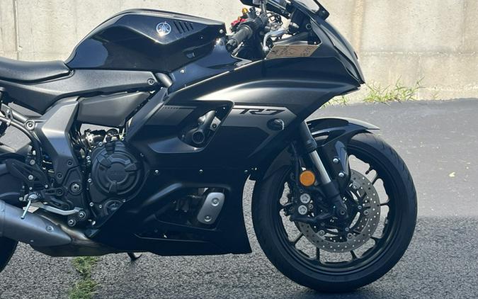 2025 Yamaha YZF R7