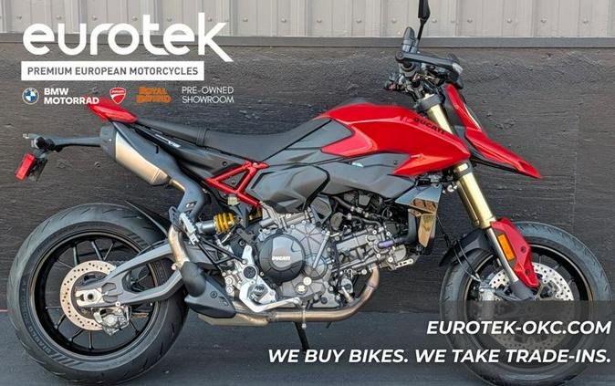 New 2027 DUCATI HYPERMOTARD V2