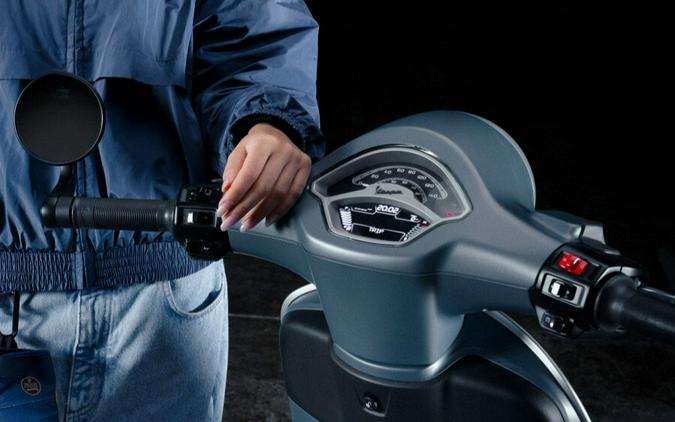 2027 Vespa Primavera 150 Officina 8