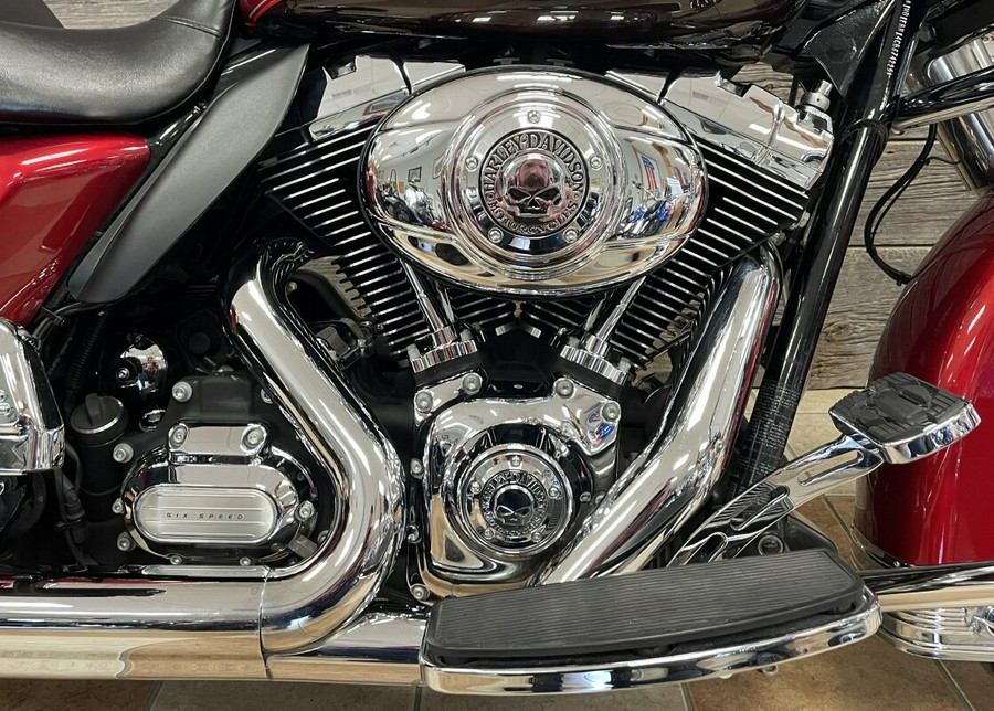 2012 Harley-Davidson Road King Two-Tone Ember Red Sunglo/Merlot Sunglo