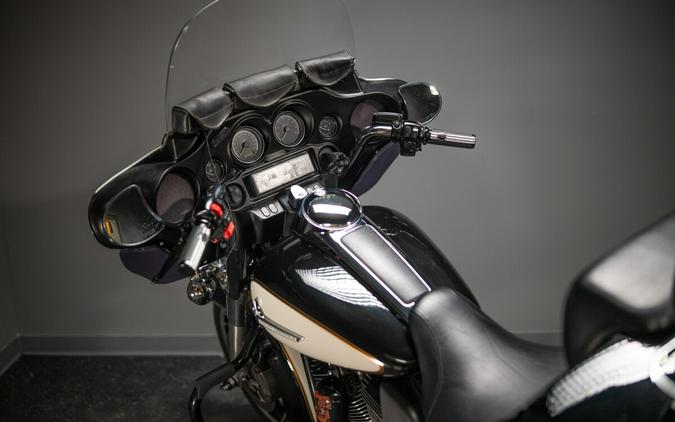 2011 Police Electra Glide® (FLHTP)