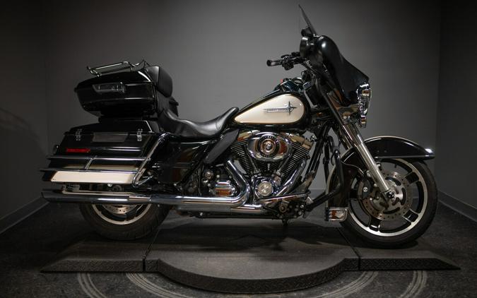 2011 Police Electra Glide® (FLHTP)