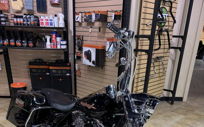 2004 Harley-Davidson Road King Vivid Black