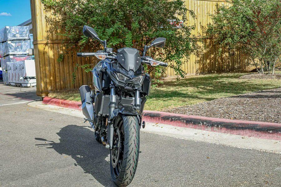 2025 KAWASAKI Z500 ABS