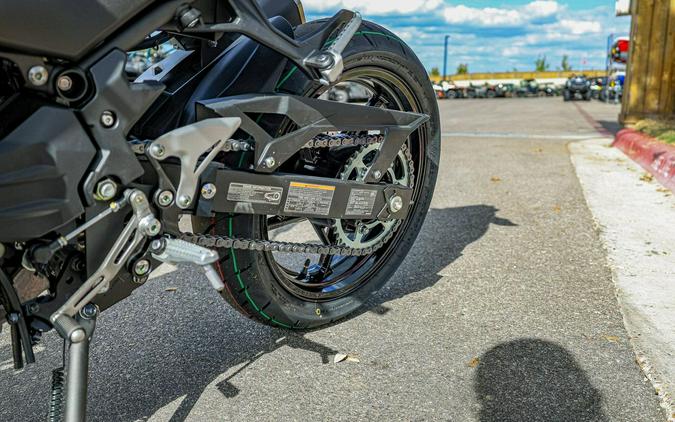 2025 KAWASAKI Z500 ABS