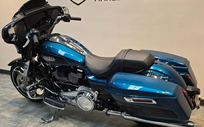 2026 Harley-Davidson® Street Glide® Teal Thunder / Vivid Black - Black FLHX