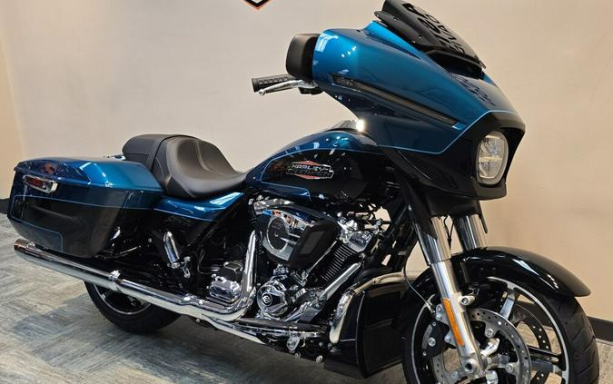 2026 Harley-Davidson® Street Glide® Teal Thunder / Vivid Black - Black FLHX