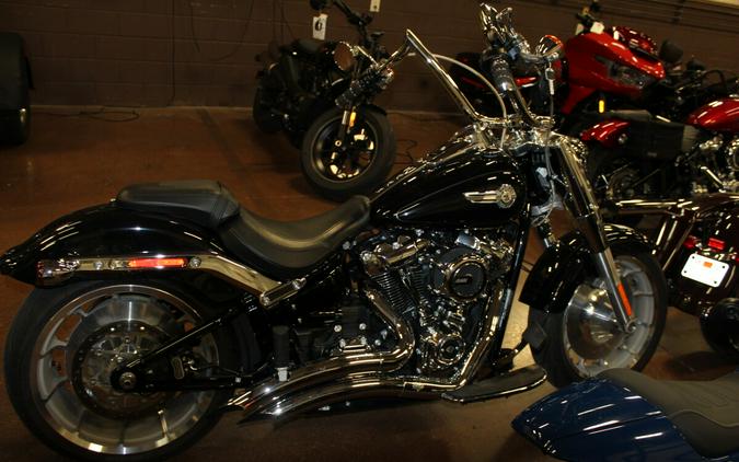 2024 Harley-Davidson® Fat Boy® 114 Vivid Black
