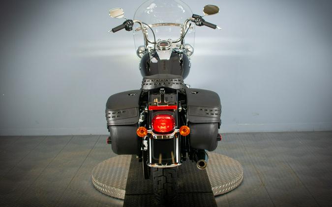 2024 Harley-Davidson Heritage Classic FLHCS