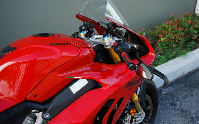 2024 Ducati Panigale V4 S Red