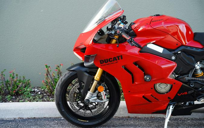 2024 Ducati Panigale V4 S Red