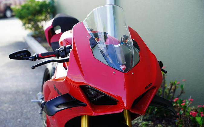 2024 Ducati Panigale V4 S Red