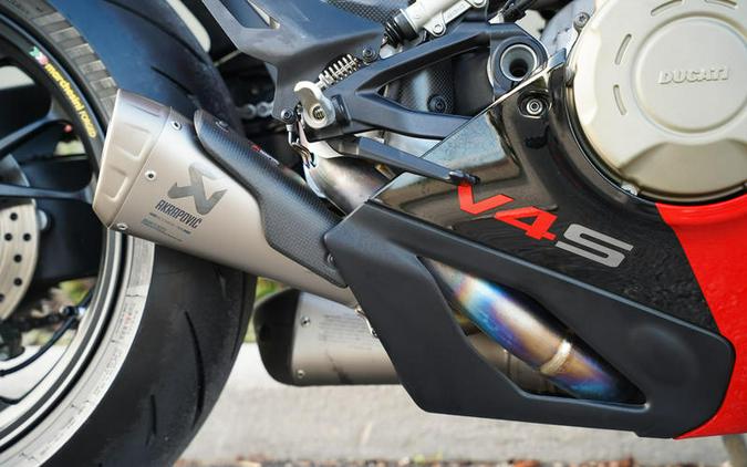 2024 Ducati Panigale V4 S Red