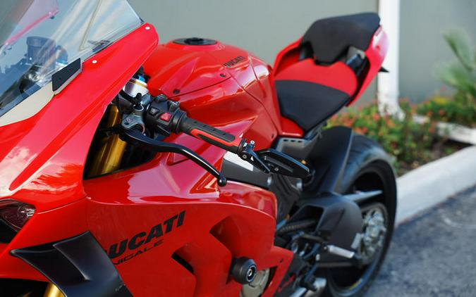 2024 Ducati Panigale V4 S Red