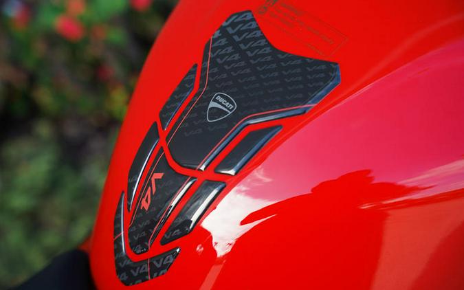 2024 Ducati Panigale V4 S Red