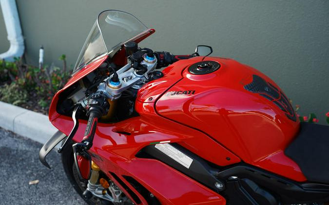 2024 Ducati Panigale V4 S Red