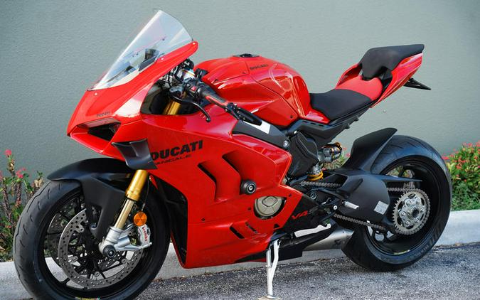 2024 Ducati Panigale V4 S Red