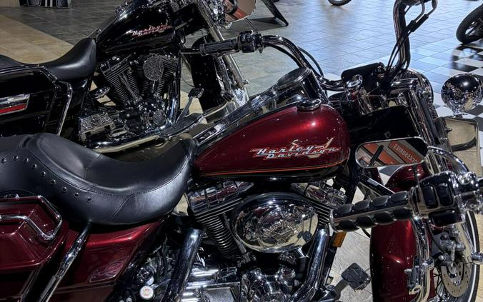2002 Harley-Davidson Road King Two-Tone Luxury Rich Red/Vivid Black