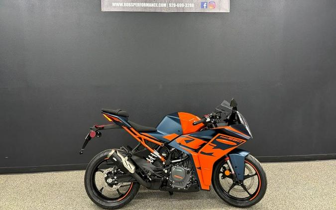 2023 KTM RC 390