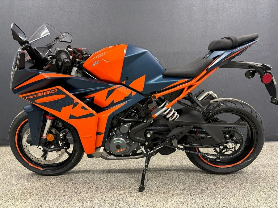 2023 KTM RC 390