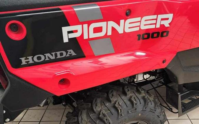 2023 Honda® Pioneer 1000-6 Deluxe Crew