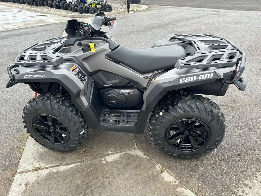 2024 Can-Am Outlander Max XT 1000R Red/Satin