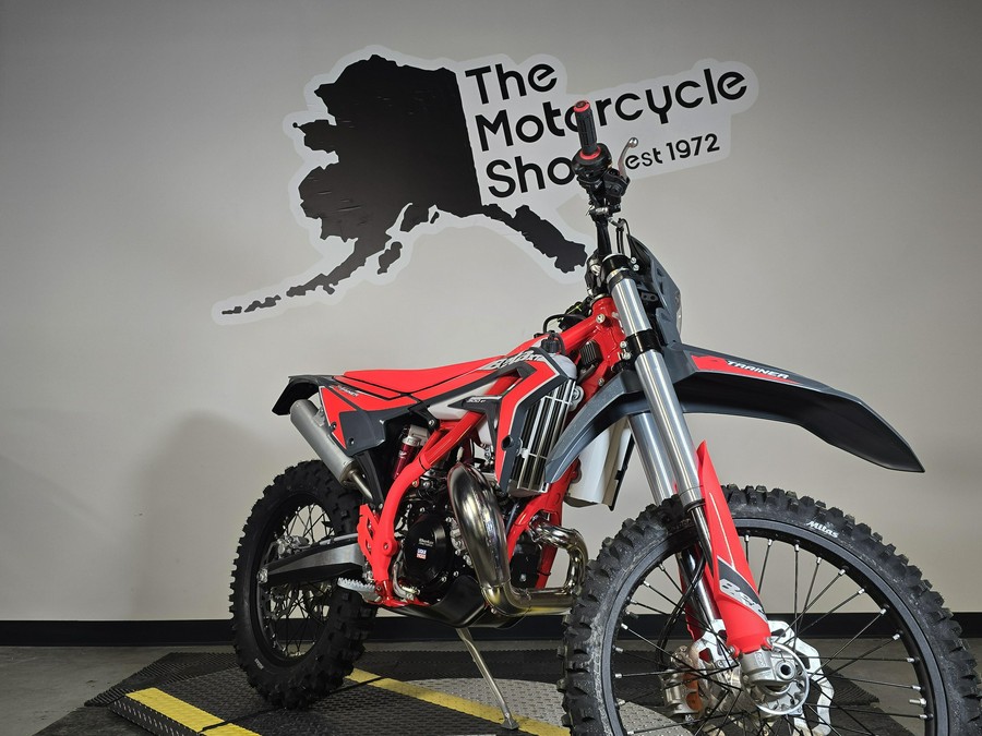 2026 BETA 300 X TRAINER LOWBOY