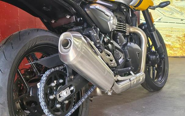 2026 Triumph Thruxton 400 Metallic Racing Yellow / Aluminium Silver