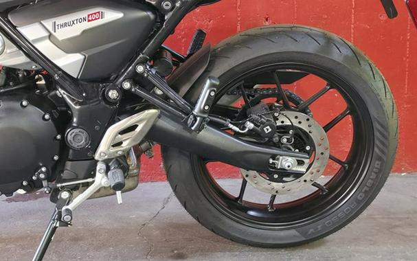 2026 Triumph Thruxton 400 Metallic Racing Yellow / Aluminium Silver