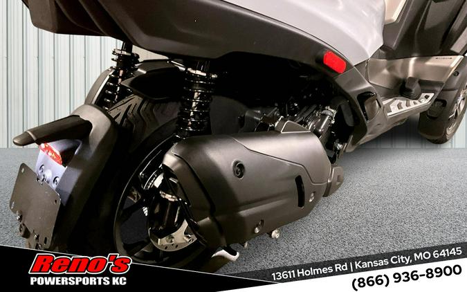 2027 Piaggio MP3 530 Exclusive