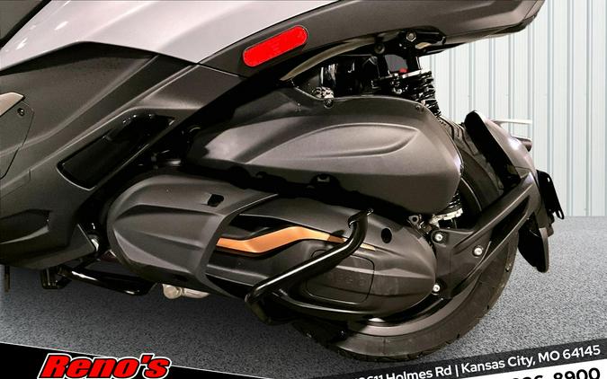 2027 Piaggio MP3 530 Exclusive
